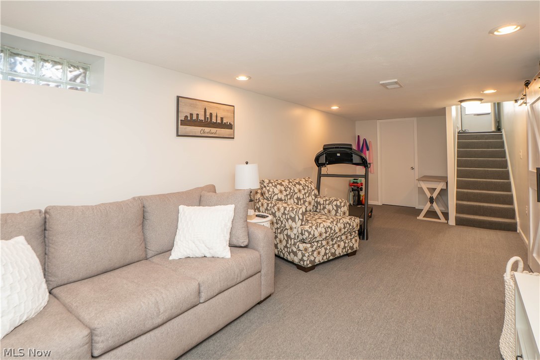 5372 Beacon Road Lyndhurst OH 44124