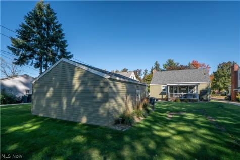 5372 Beacon Road Lyndhurst OH 44124