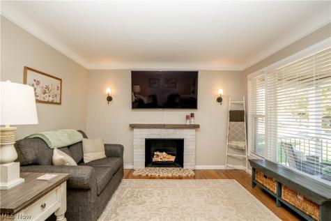 5372 Beacon Road Lyndhurst OH 44124