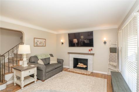5372 Beacon Road Lyndhurst OH 44124