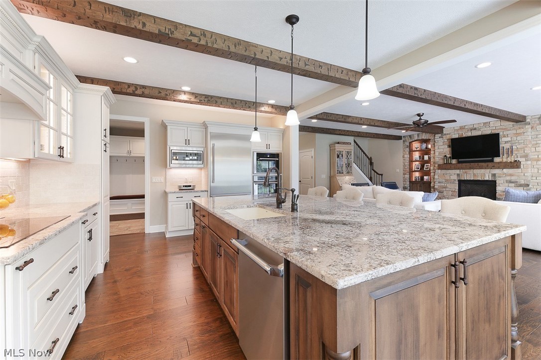238 Westview Drive Aurora OH 44202