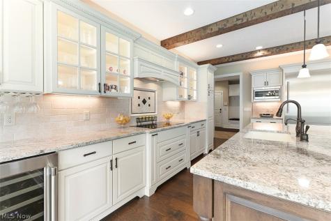 238 Westview Drive Aurora OH 44202