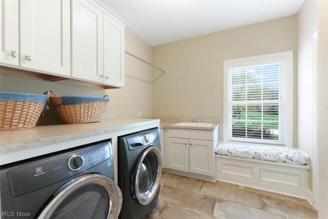 238 Westview Drive Aurora OH 44202