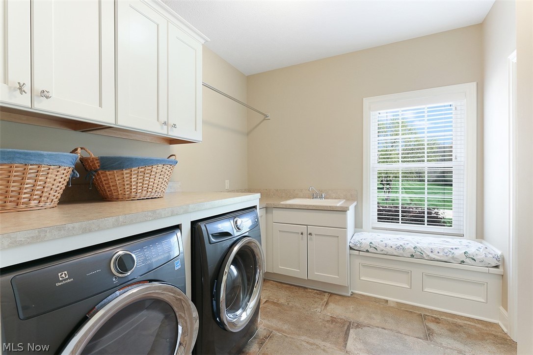 238 Westview Drive Aurora OH 44202