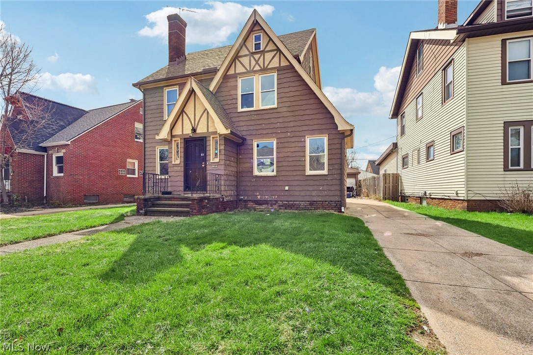 18310 La Salle Avenue Cleveland OH 44119