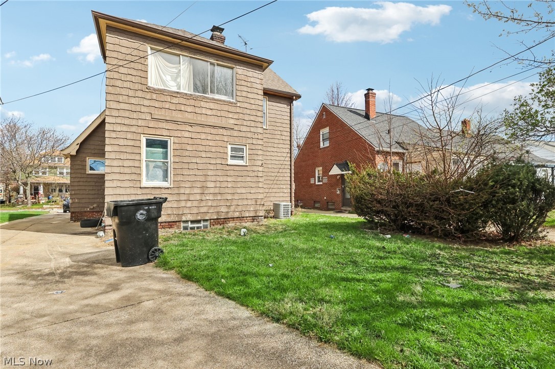 18310 La Salle Avenue Cleveland OH 44119