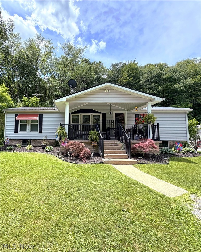17015 Mcintosh Road Wellsville OH 43968