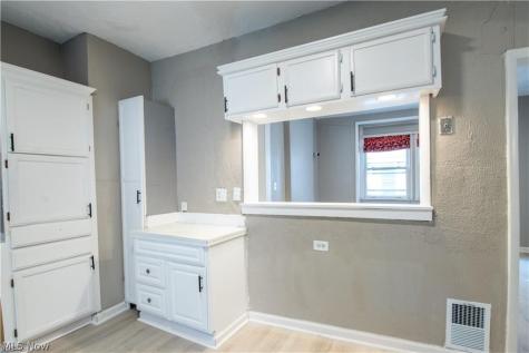 1373 E 89th Street Cleveland OH 44106