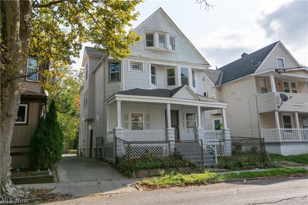1373 E 89th Street Cleveland OH 44106