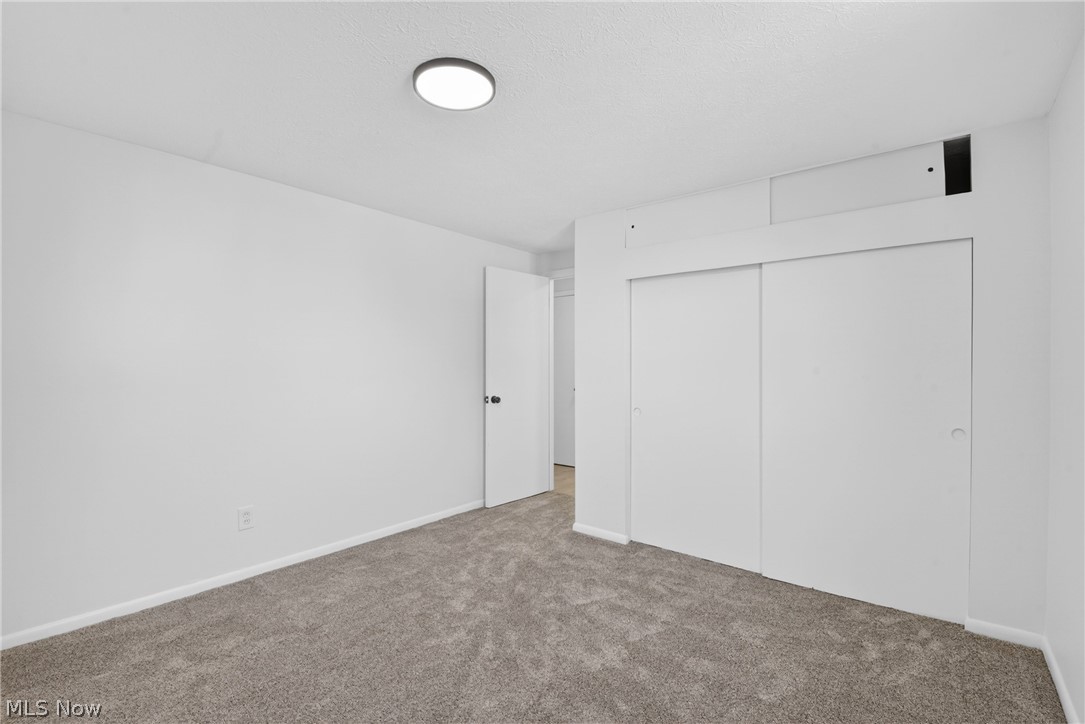6525 Sandfield Drive Brook Park OH 44142