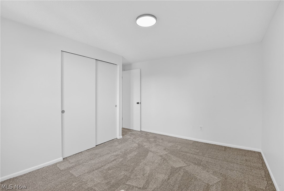 6525 Sandfield Drive Brook Park OH 44142
