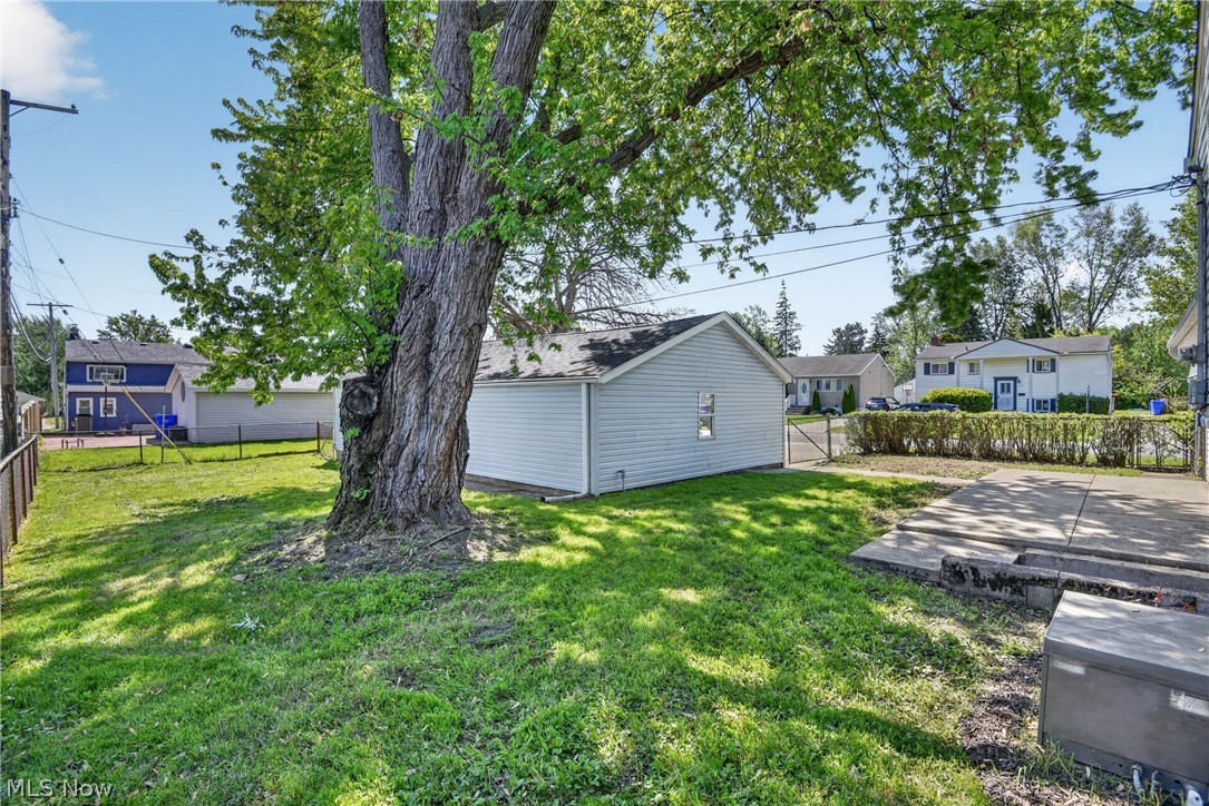6525 Sandfield Drive Brook Park OH 44142