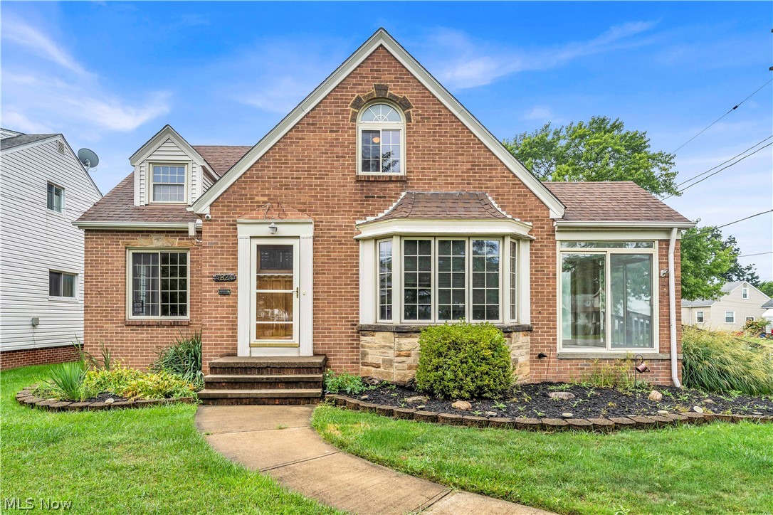 4824 W 58th Street Cleveland OH 44144