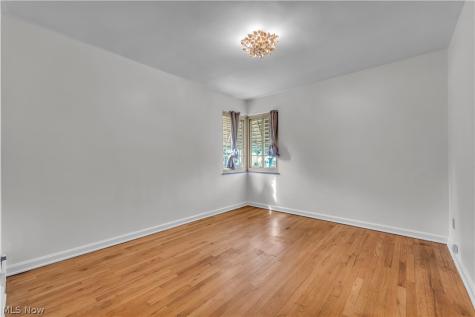 4824 W 58th Street Cleveland OH 44144