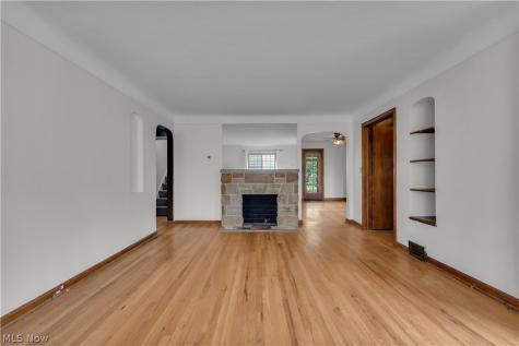 4824 W 58th Street Cleveland OH 44144