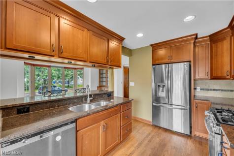 4824 W 58th Street Cleveland OH 44144