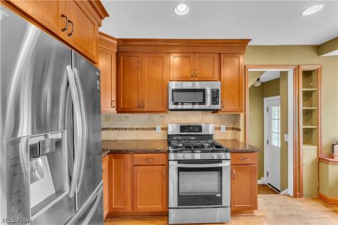 4824 W 58th Street Cleveland OH 44144