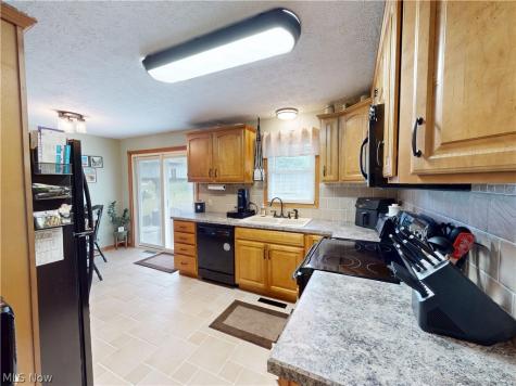 5411 Oakcliff Street SW Canton OH 44706