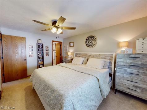 5411 Oakcliff Street SW Canton OH 44706