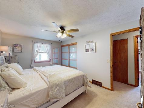 5411 Oakcliff Street SW Canton OH 44706