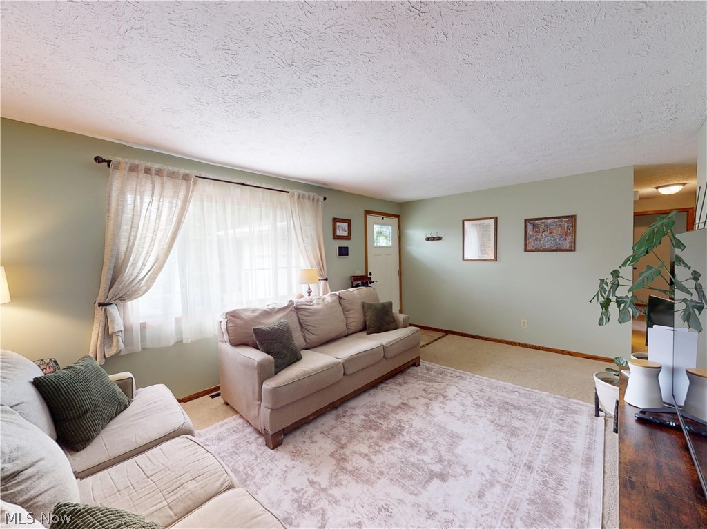 5411 Oakcliff Street SW Canton OH 44706