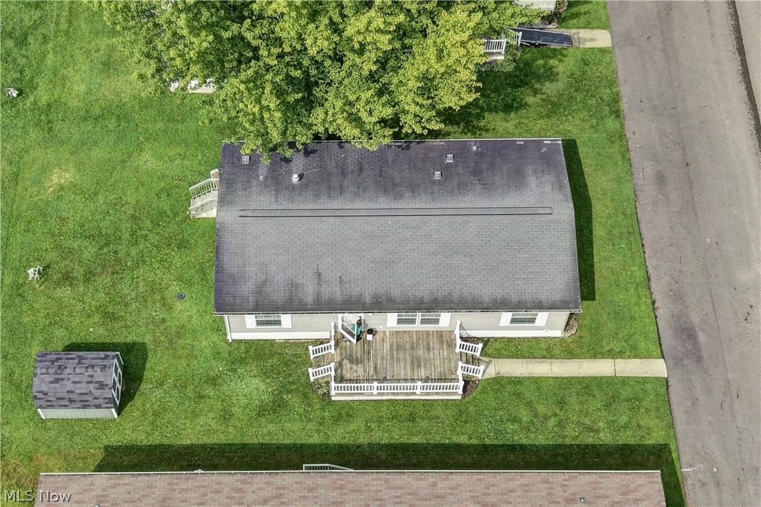 5294 NE L Street Magnolia OH 44643