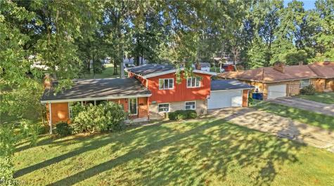 448 E Montrose Street Youngstown OH 44505