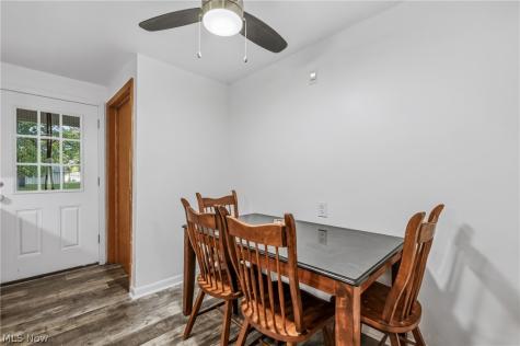 448 E Montrose Street Youngstown OH 44505