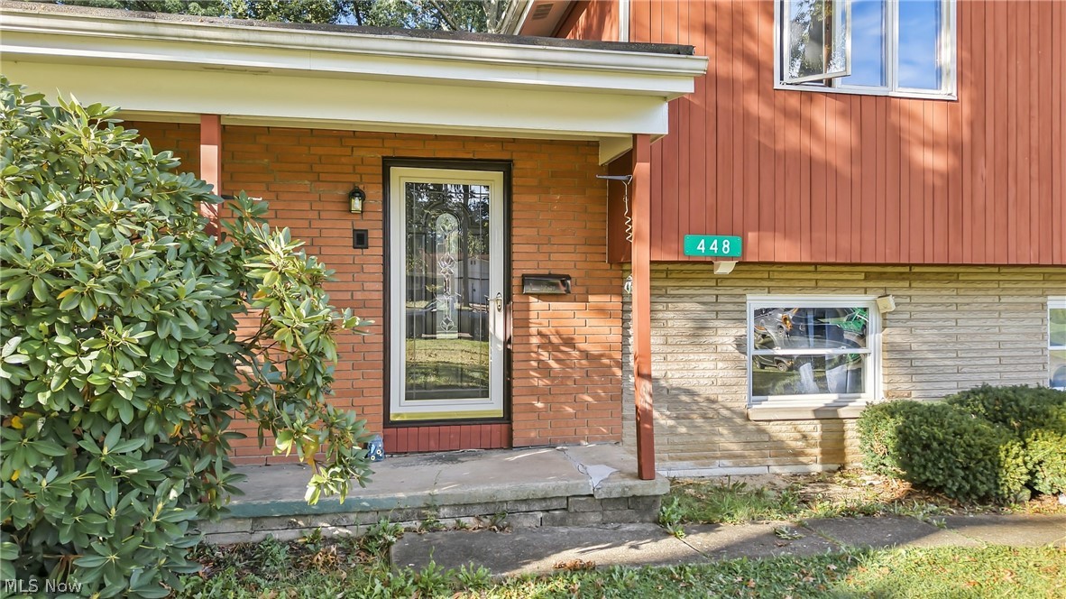 448 E Montrose Street Youngstown OH 44505