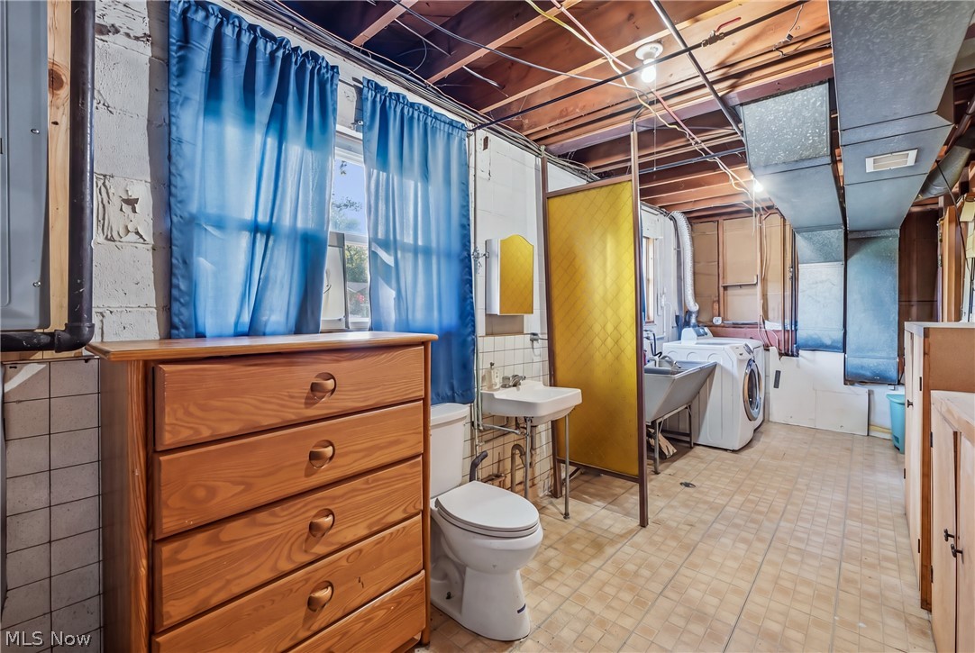 448 E Montrose Street Youngstown OH 44505