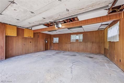 448 E Montrose Street Youngstown OH 44505