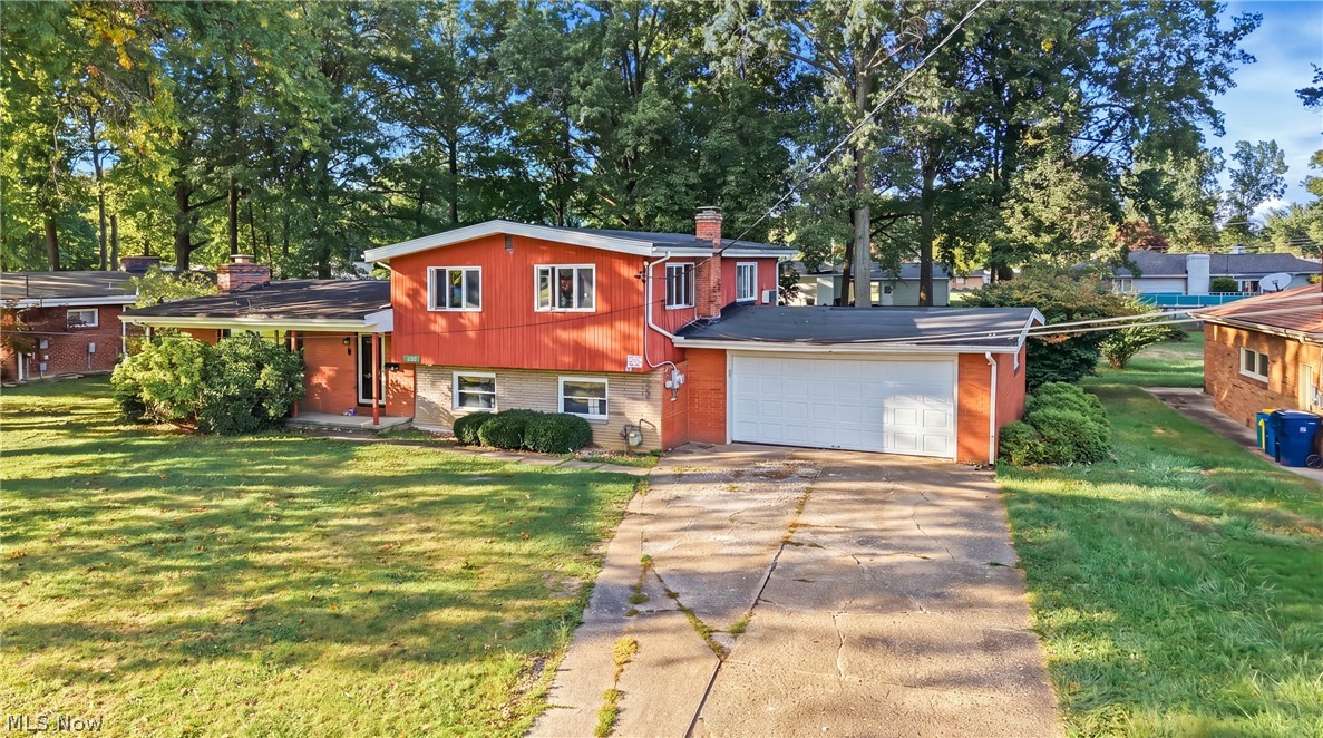 448 E Montrose Street Youngstown OH 44505