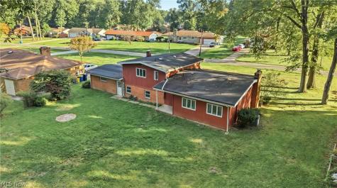 448 E Montrose Street Youngstown OH 44505