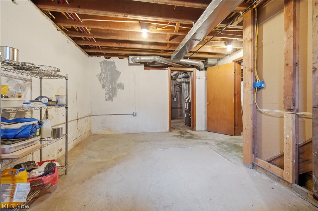 13917 Emery Avenue Cleveland OH 44135