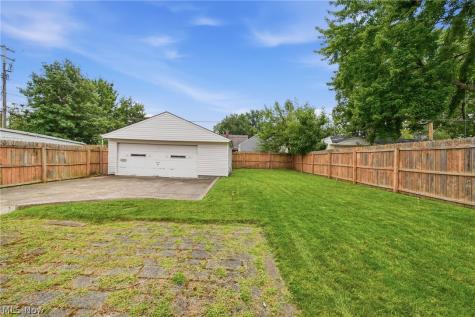 13917 Emery Avenue Cleveland OH 44135