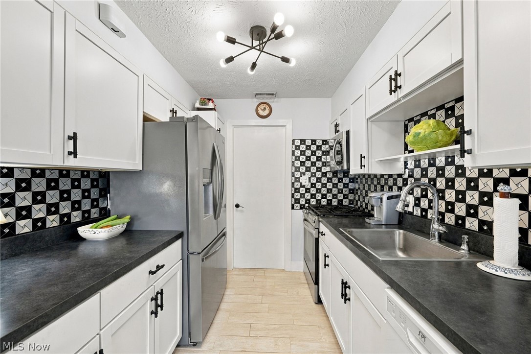 9793 Manorford Drive Parma Heights OH 44130
