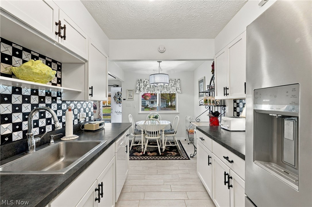 9793 Manorford Drive Parma Heights OH 44130