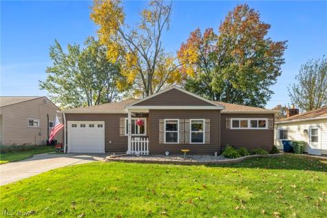 9793 Manorford Drive Parma Heights OH 44130