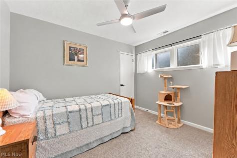 9793 Manorford Drive Parma Heights OH 44130