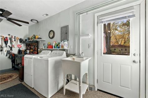 9793 Manorford Drive Parma Heights OH 44130