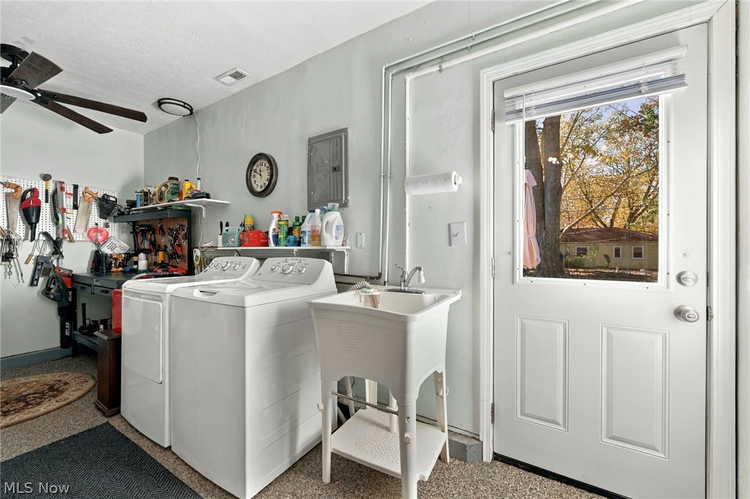 9793 Manorford Drive Parma Heights OH 44130