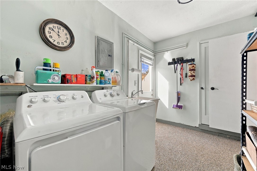 9793 Manorford Drive Parma Heights OH 44130