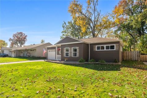 9793 Manorford Drive Parma Heights OH 44130
