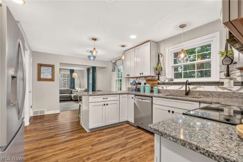 1901 Devonshire Drive NW Canton OH 44708