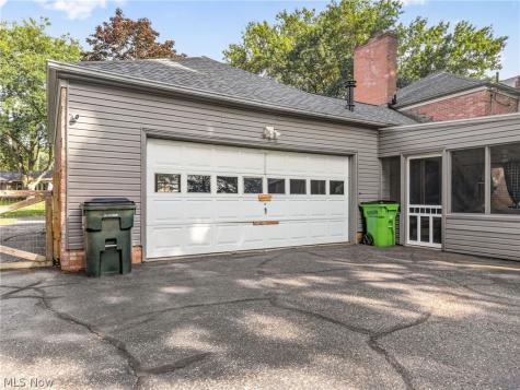 1901 Devonshire Drive NW Canton OH 44708