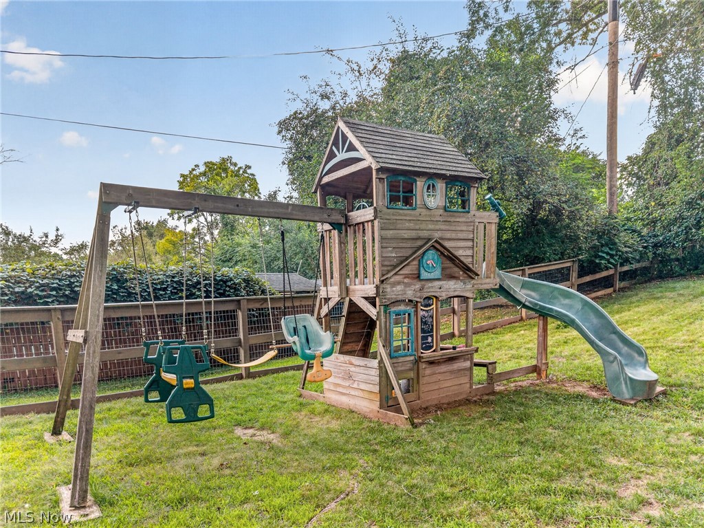 1901 Devonshire Drive NW Canton OH 44708