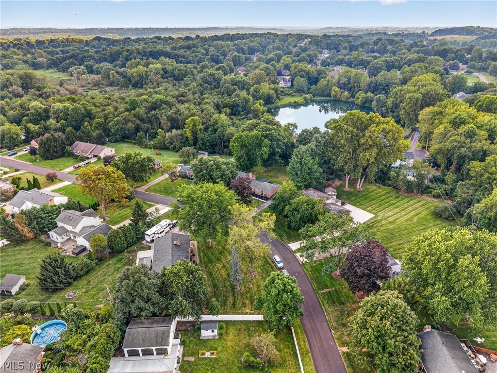 1901 Devonshire Drive NW Canton OH 44708