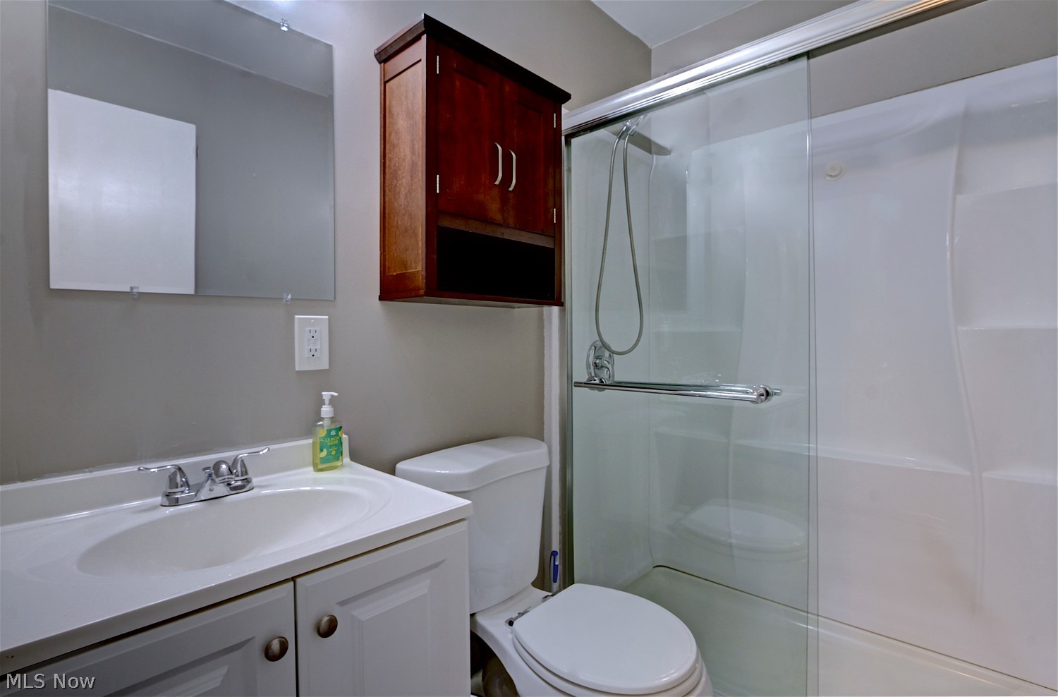 8513 Ackley Road Parma OH 44130