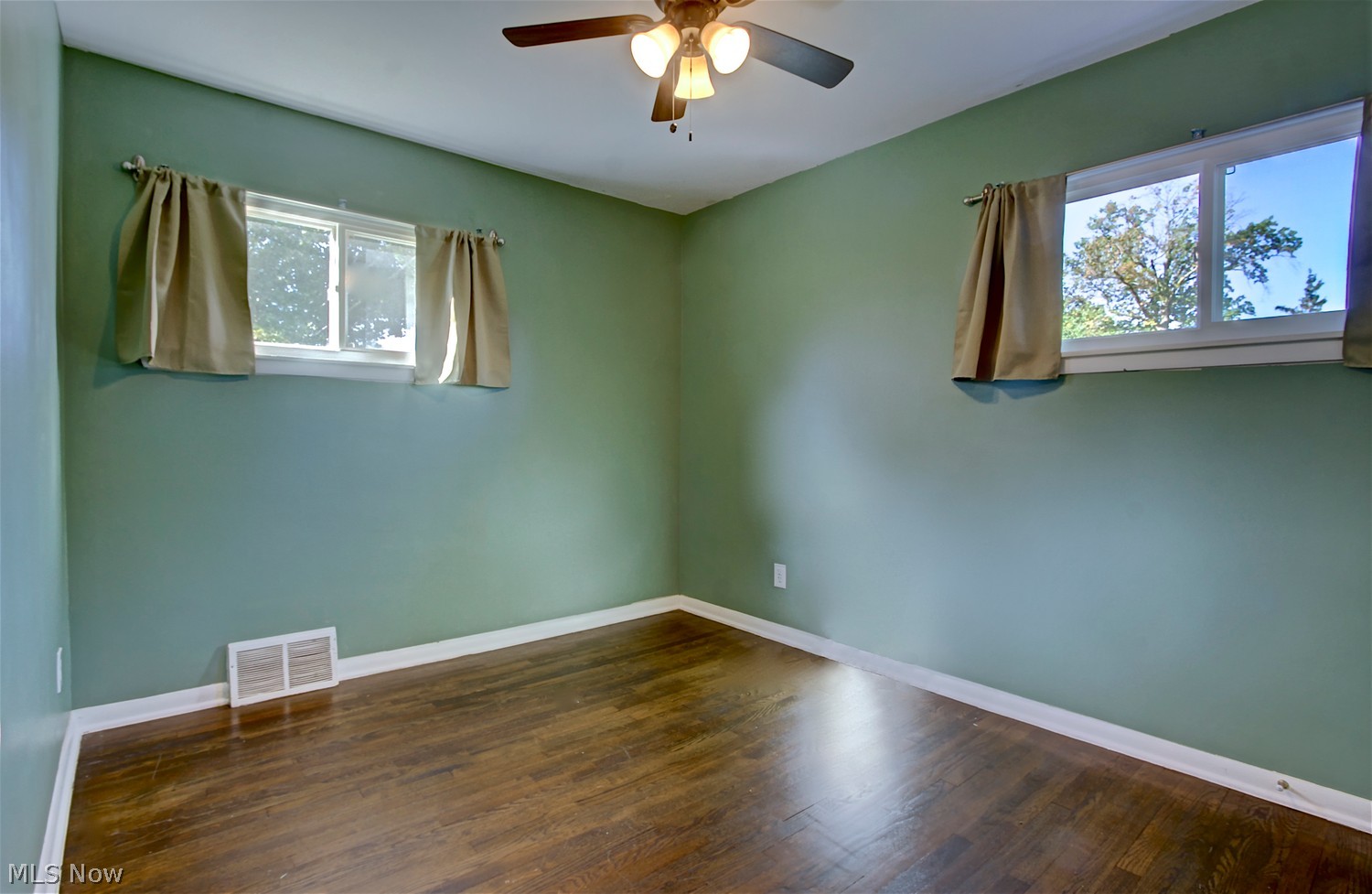 8513 Ackley Road Parma OH 44130
