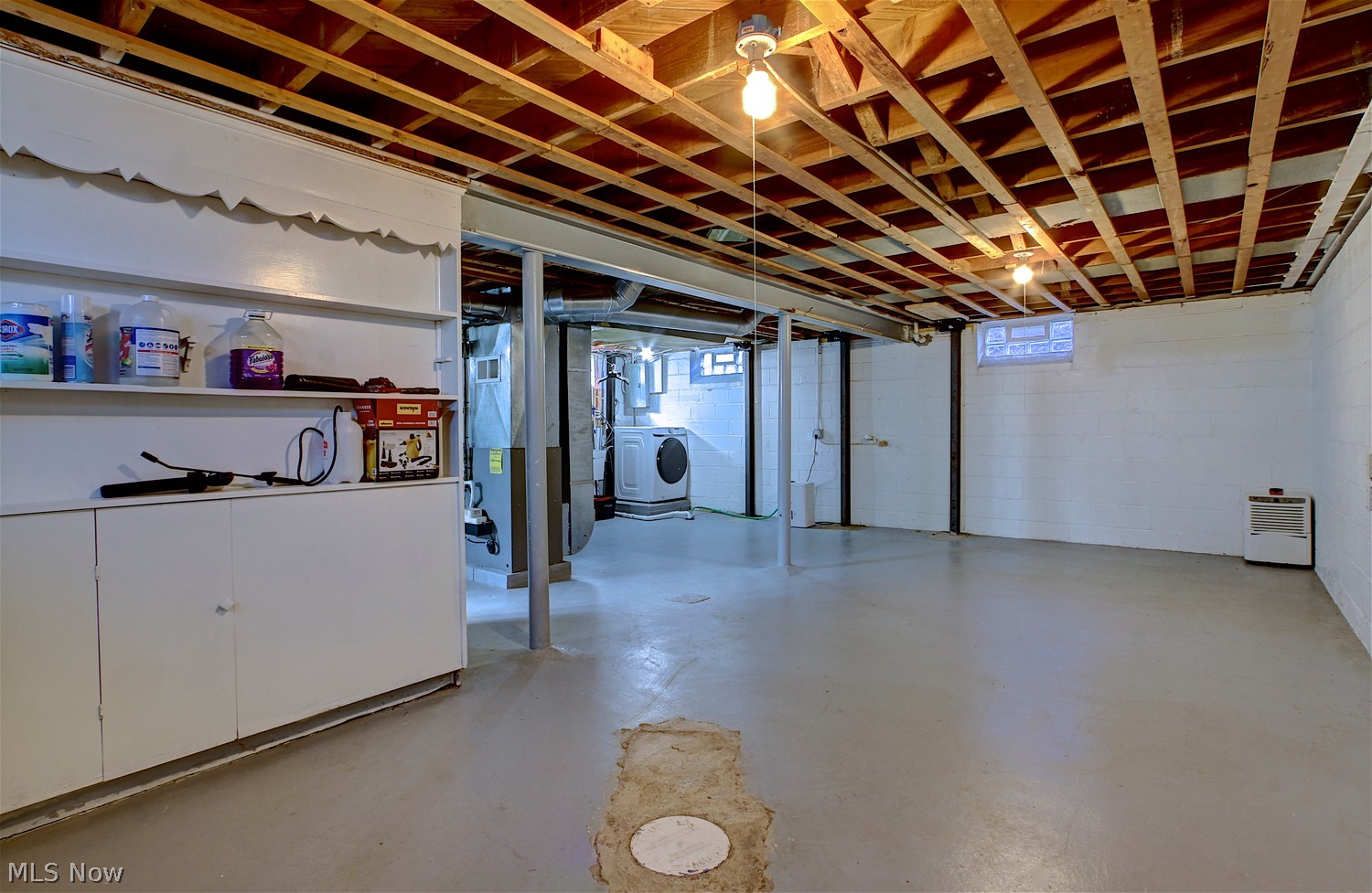 8513 Ackley Road Parma OH 44130